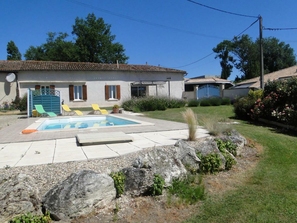 Le gite du gueurlet Boresse-et-Martron Extérieur photo